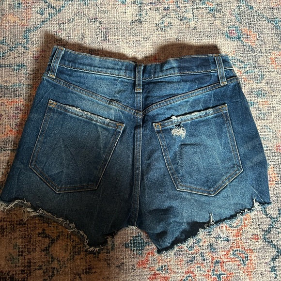 High rise mom short. Euc. Size 26 - Picture 3 of 3